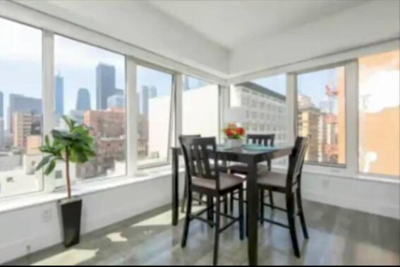 Stunning 3 Bedroom High-rise With Pool, Spa, And Rooftop Views Apartamento Los Ángeles