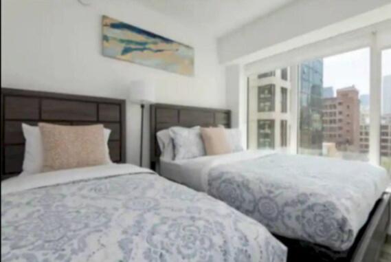 Stunning 3 Bedroom High-rise With Pool, Spa, And Rooftop Views Apartamento Los Ángeles